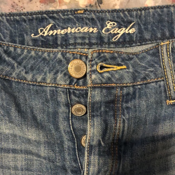 (2) Pairs of American Eagle Jean Shorts - Picture 8 of 9
